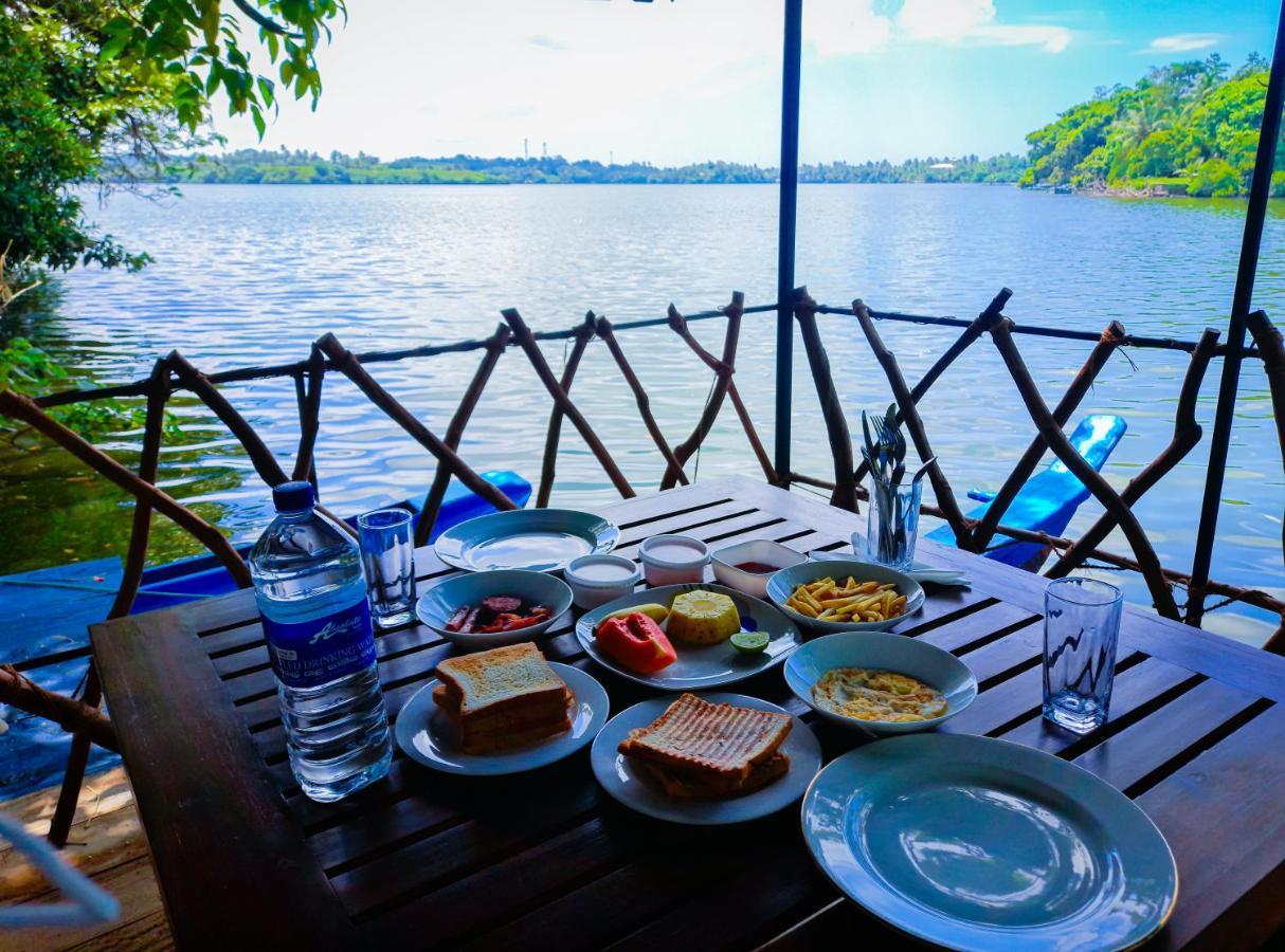 Scenery River Star Hotel Hikkaduwa Bagian luar foto
