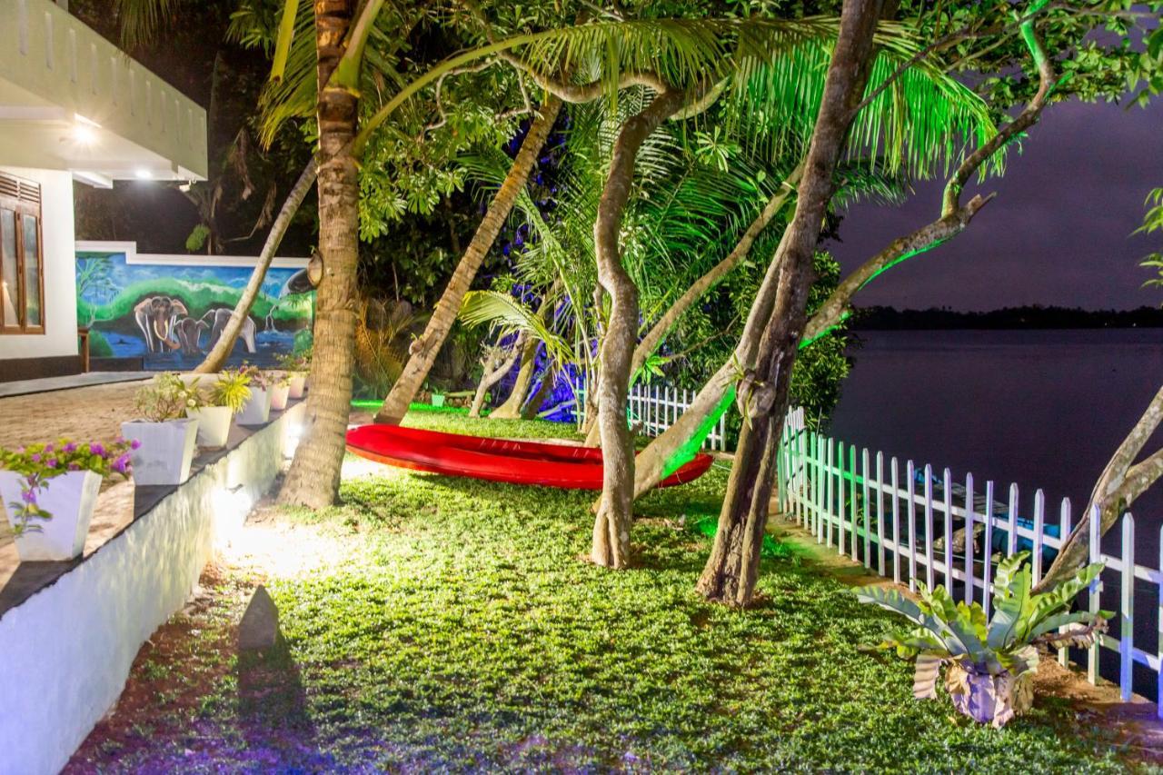 Scenery River Star Hotel Hikkaduwa Bagian luar foto