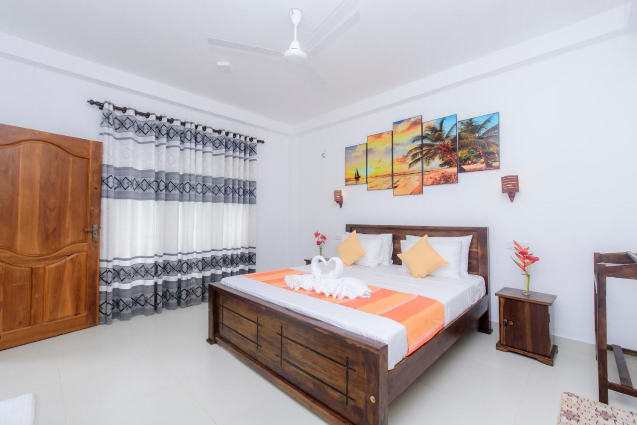 Scenery River Star Hotel Hikkaduwa Bagian luar foto