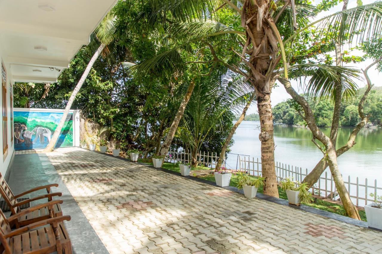 Scenery River Star Hotel Hikkaduwa Bagian luar foto