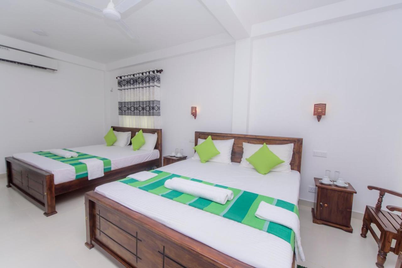 Scenery River Star Hotel Hikkaduwa Bagian luar foto